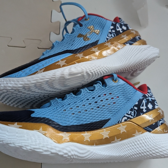 UA curry 2 low flotro New sz 9 - Picture 6 of 11